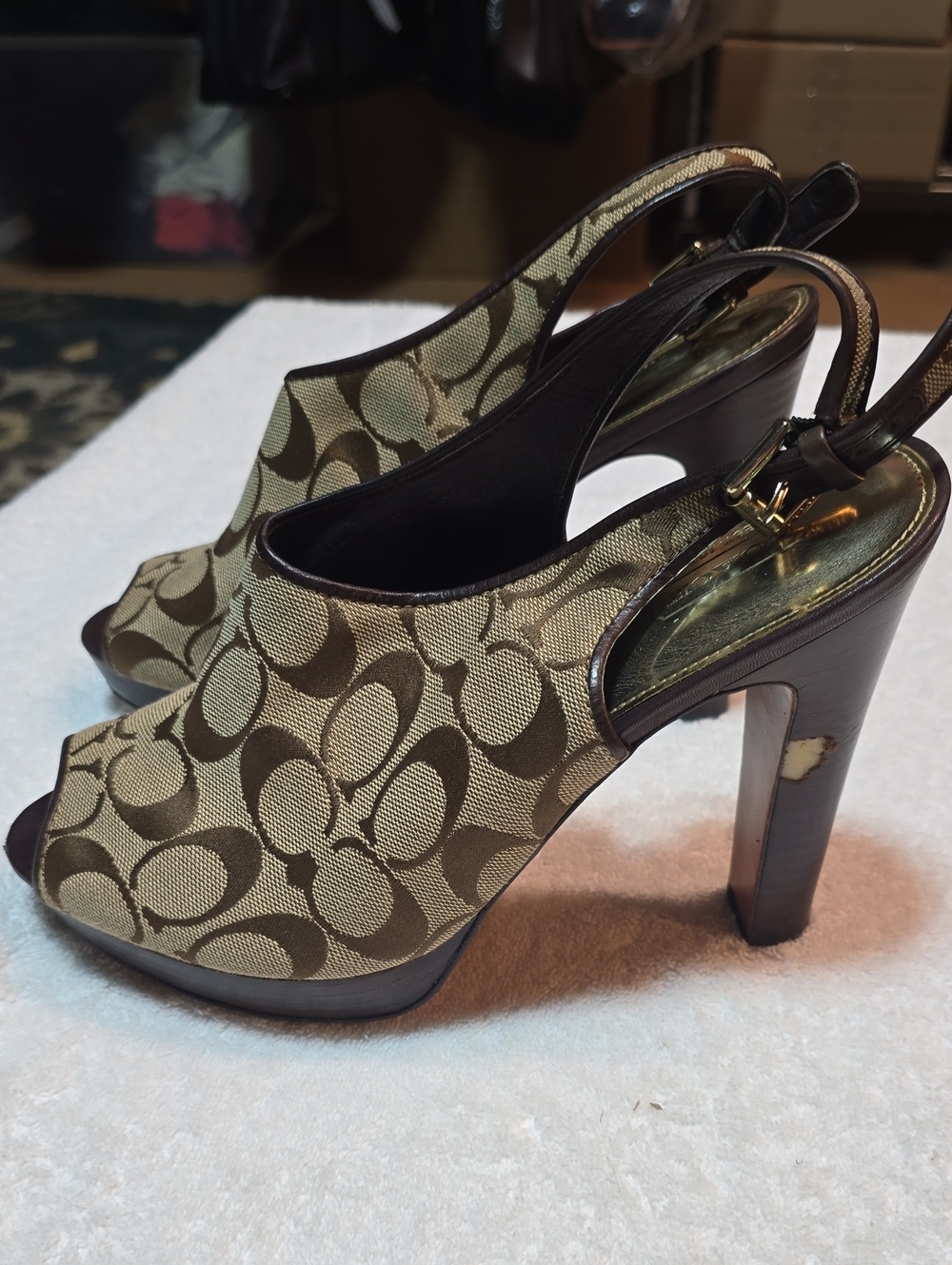 **REHAB LOT** COACH Bag And Shoes - Picture 8 of 13